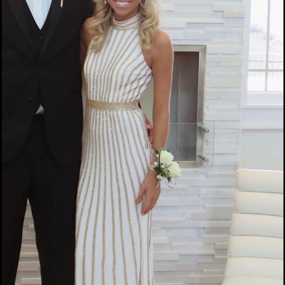 Jovani Prom Dress - Picture 1 of 9